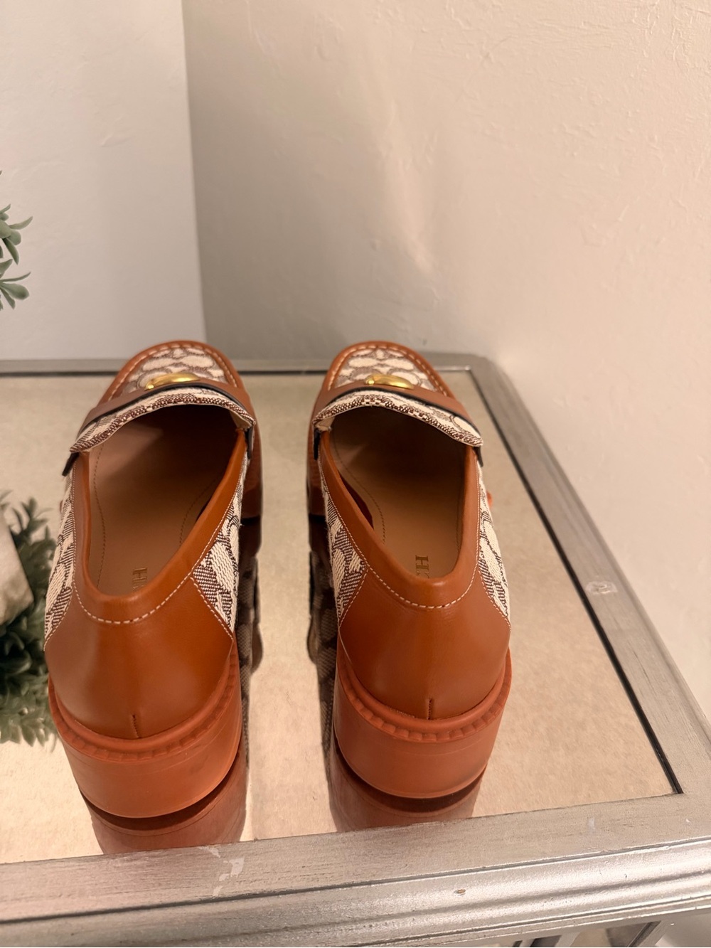 Coach Leah Platform Lug Sole Loafers Size 11 - Picture 3 of 6